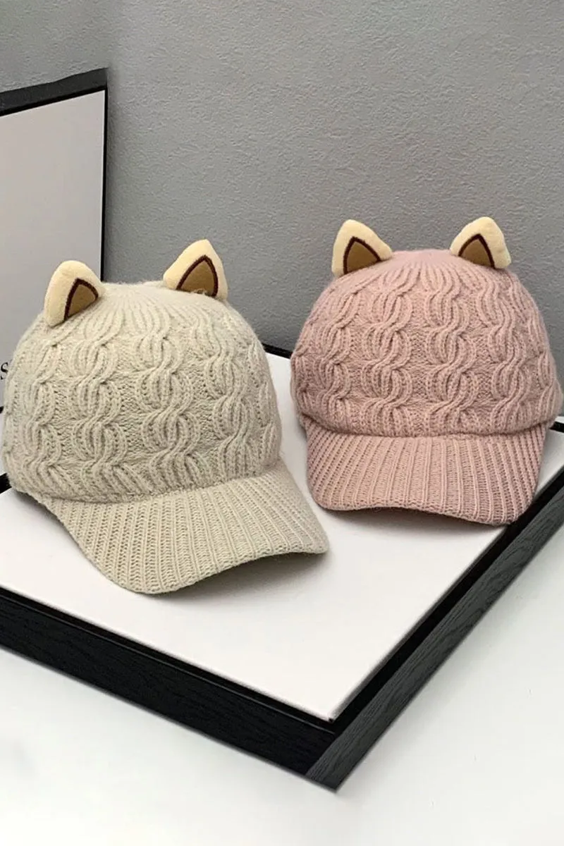 BASEBALL CAP WITH CAT EARS